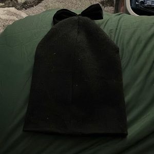 Black hat good condition worn once